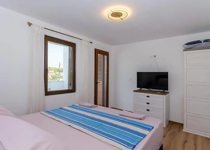 Lada Apartment *