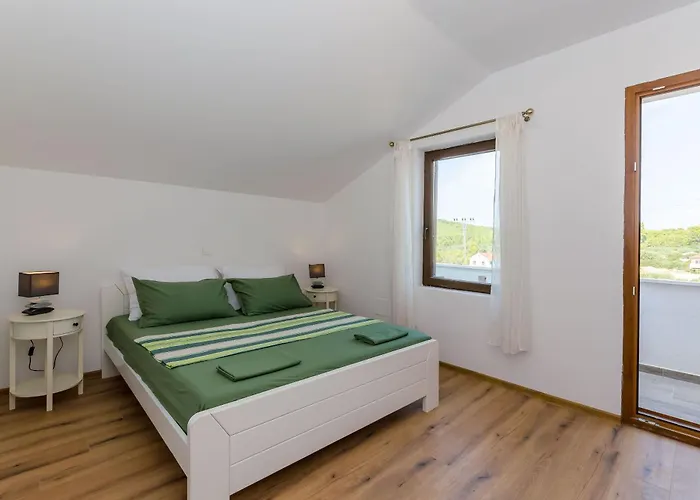 Apartment Lada *